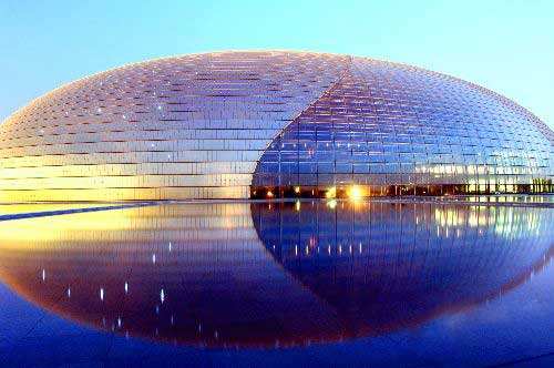 球墨鑄鐵井蓋一般分為圓形和方形。